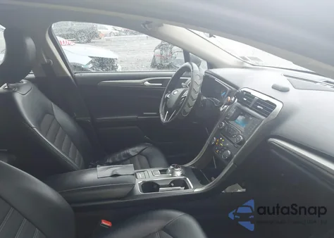 2017 Ford Fusion Hybrid Se z USA, uszkodzony, nr VIN 3FA6P0LUXHR286039